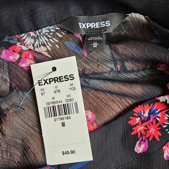 Express Sheer Blouse - Long Sleeve - Floral Print - Picture 5 of 8